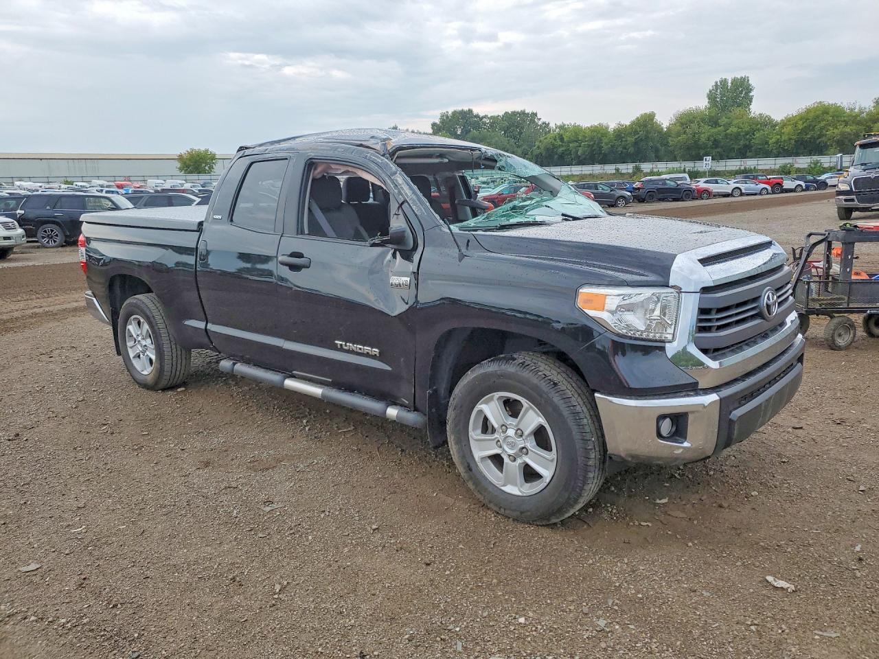 2014 Toyota Tundra Sr5 - Image 4