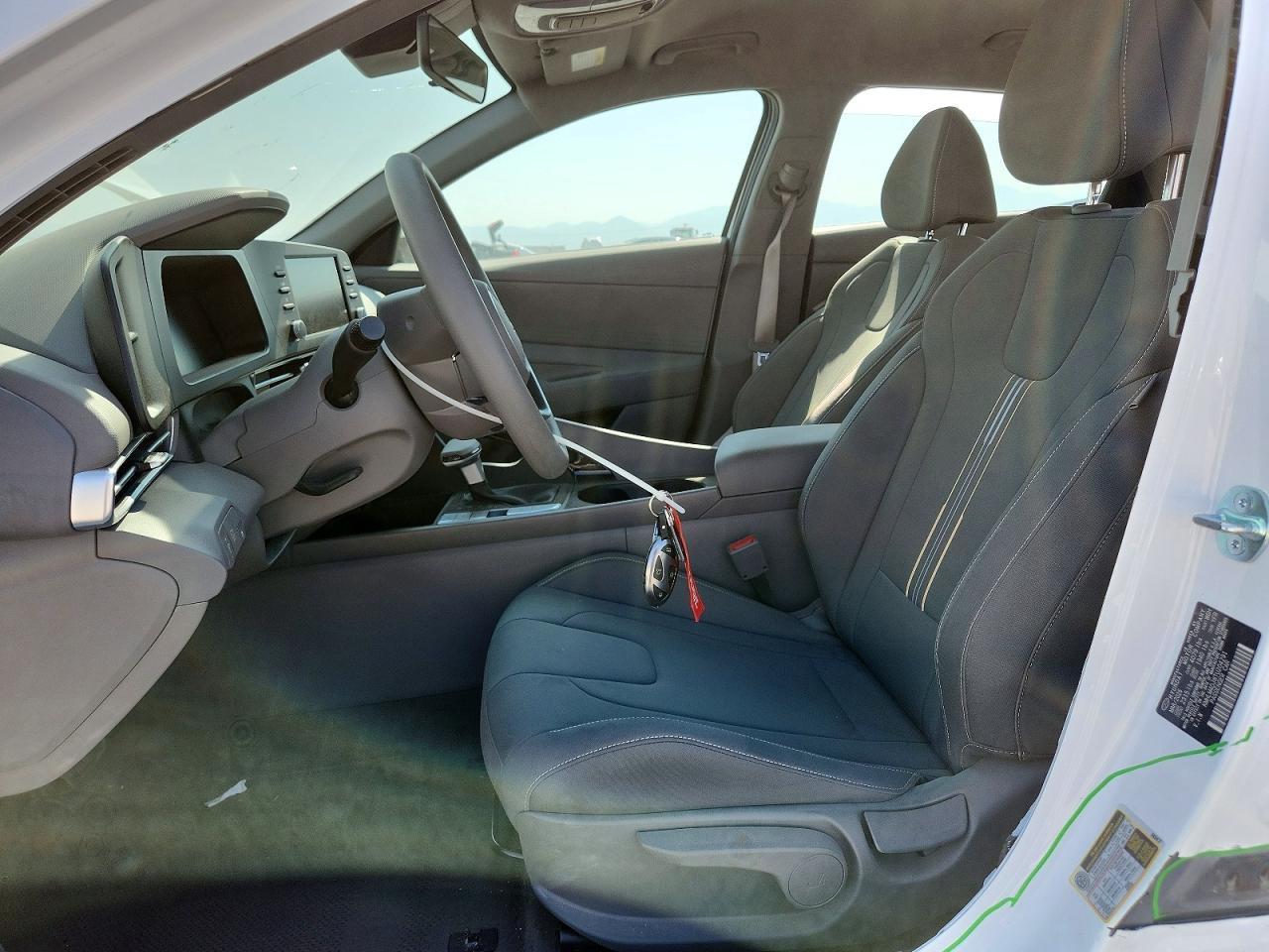 2026 Hyundai Elantra Hybrid Blue - Фото 7