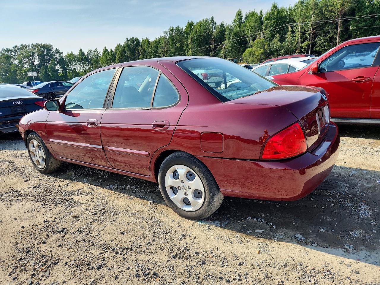 2004 Nissan Sentra 1.8 - Фото 2