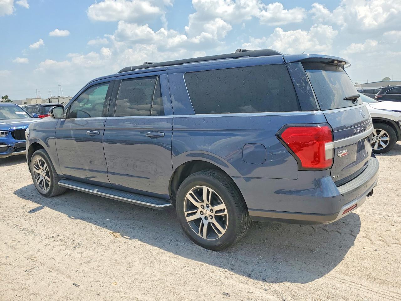2022 Ford Expedition Max Xlt - Фото 2