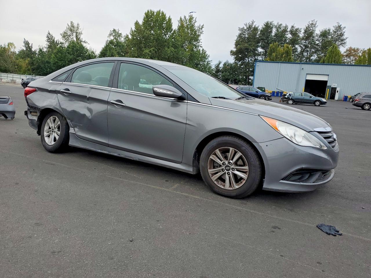 2014 Hyundai Sonata Gls - Image 4