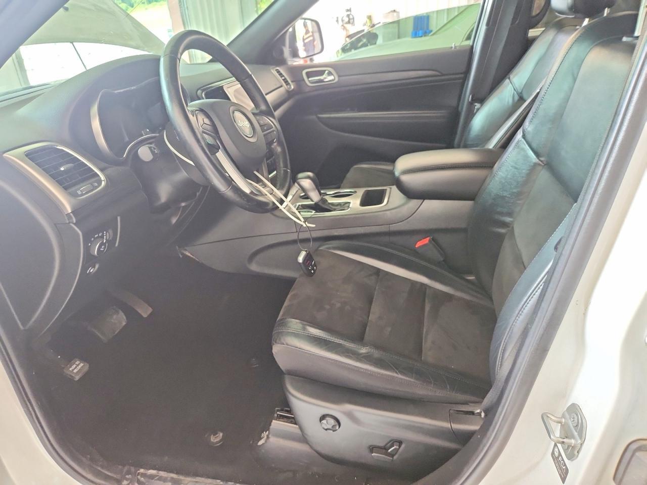 2021 Jeep Grand Cherokee Laredo - Image 7