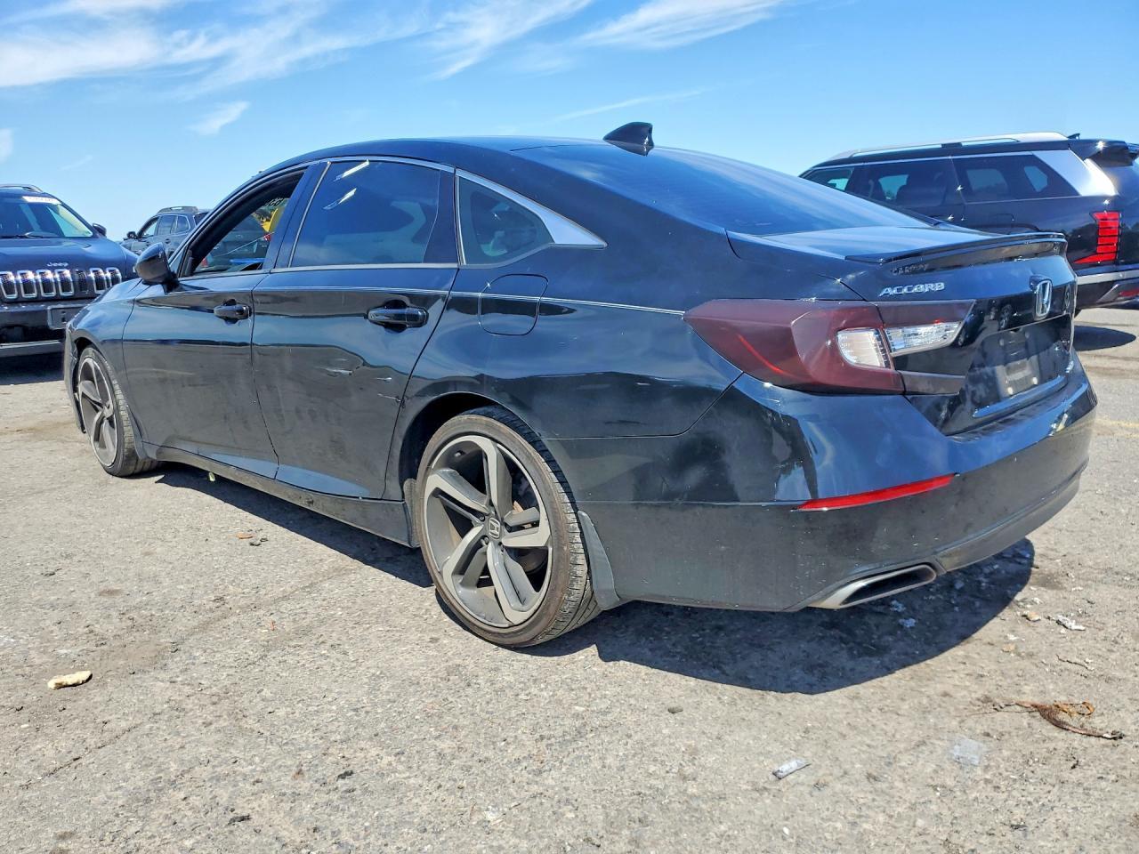 2018 Honda Accord Sport - Image 2