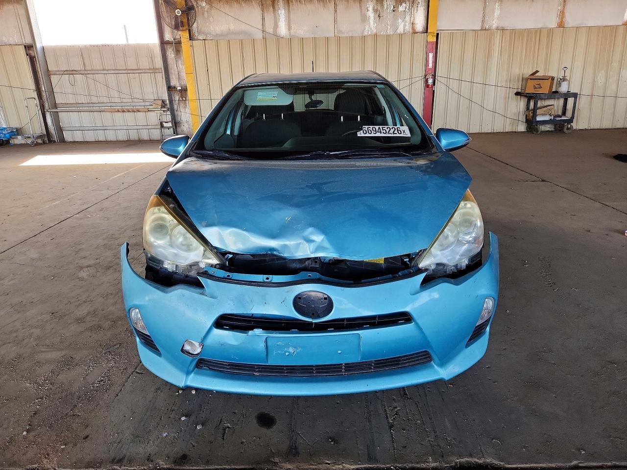 2013 Toyota Prius C Two - Image 5