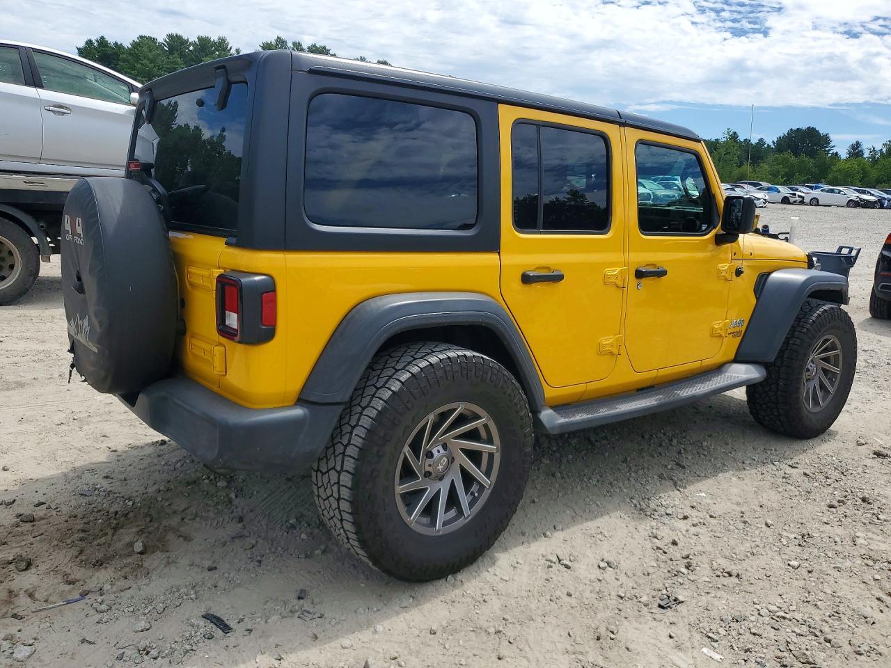 2018 Jeep Wrangler Unlimited Sport - Image 3