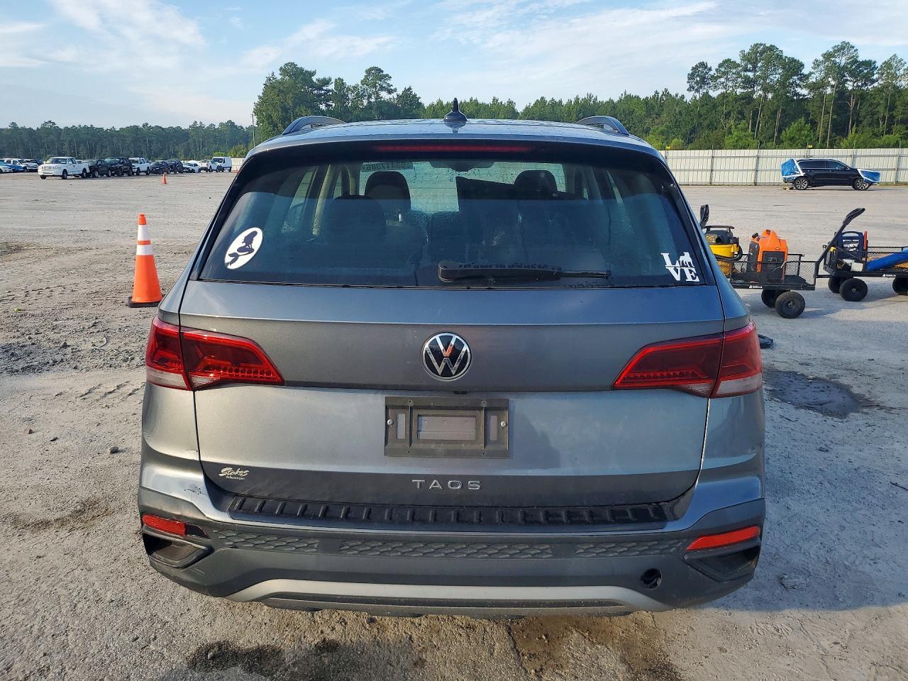 2024 Volkswagen Taos S - Фото 6