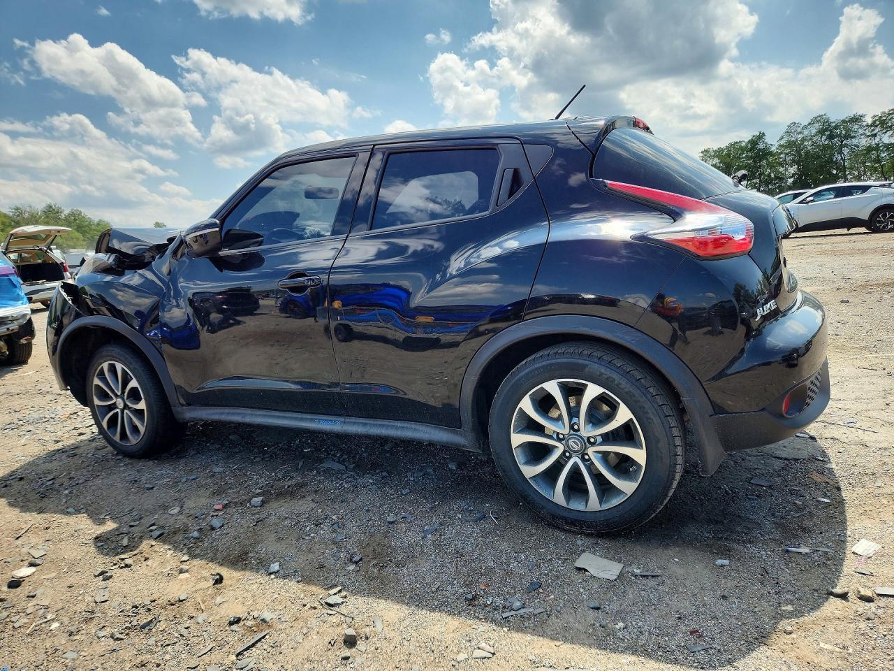 2016 Nissan Juke S - Фото 2