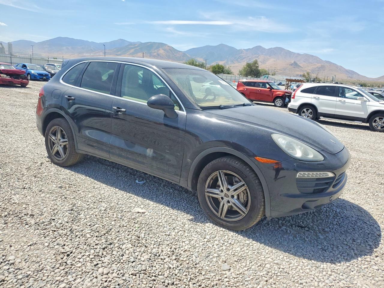 2011 Porsche Cayenne S - Image 4