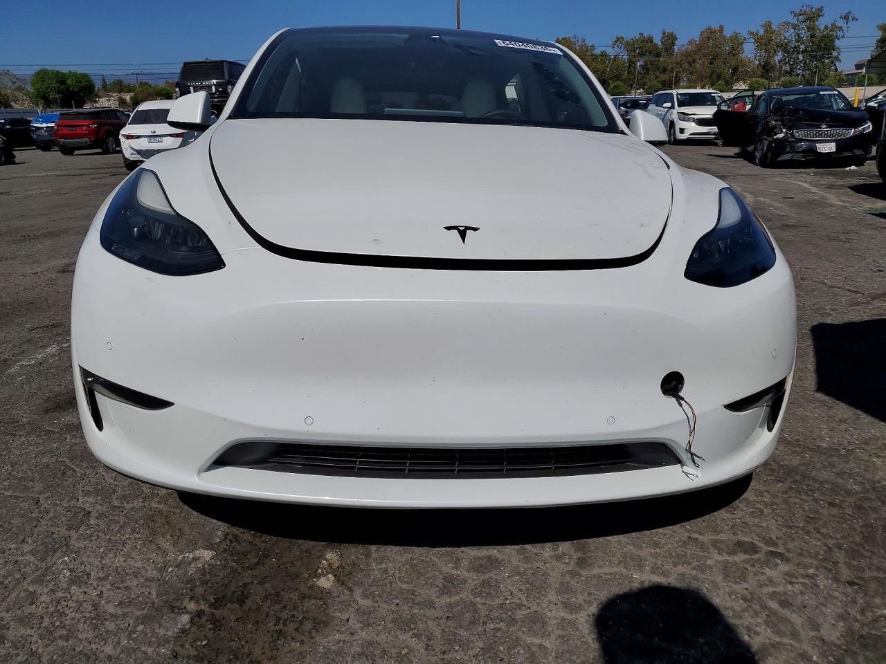 2022 Tesla Model Y - Image 5