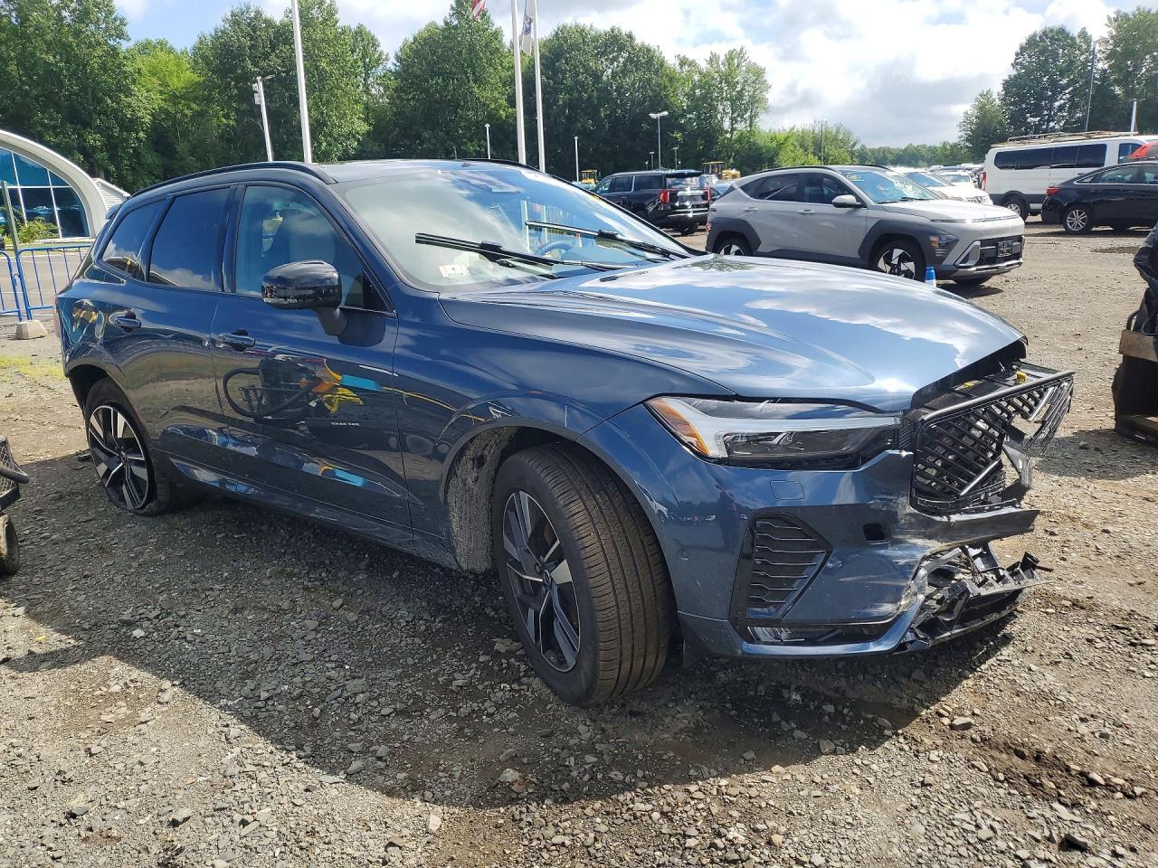 2026 Volvo Xc60 Plus - Фото 4