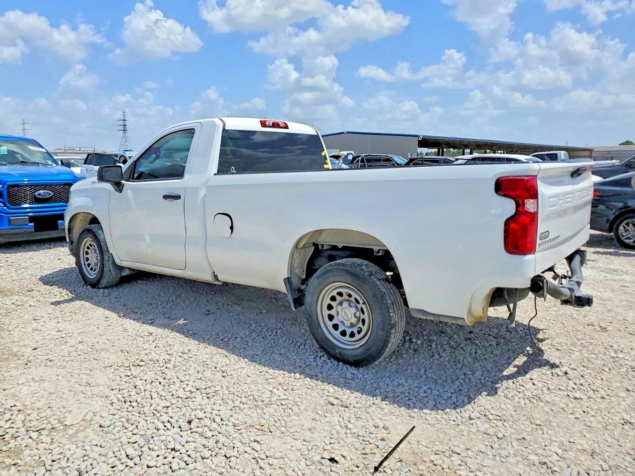 2022 Chevrolet Silverado C1500 - Image 2