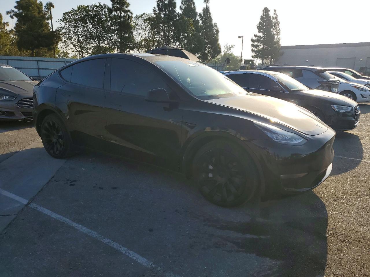 2021 Tesla Model Y - Image 4