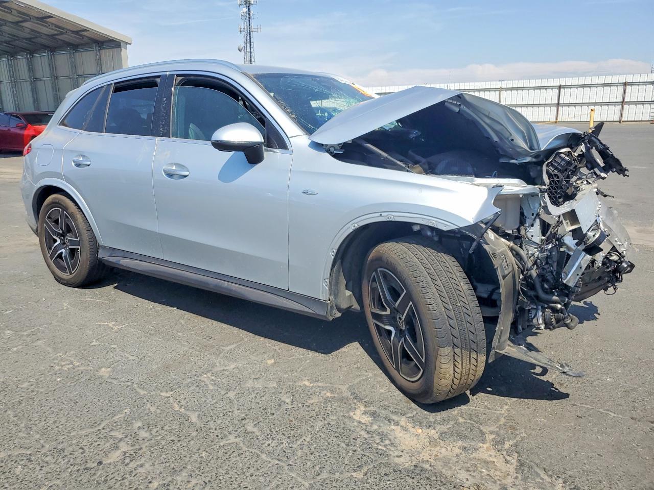 2025 Mercedes-Benz Glc 350E - Фото 4
