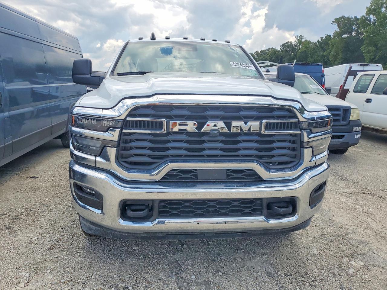 2026 Ram 2500 Tradesman - Фото 5