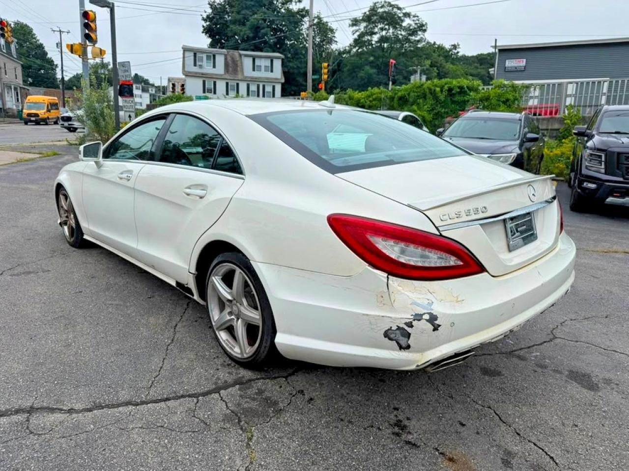 2014 Mercedes-Benz Cls 550 4Matic - Image 2