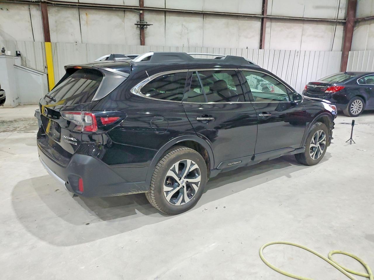 2021 Subaru Outback Touring - Image 3