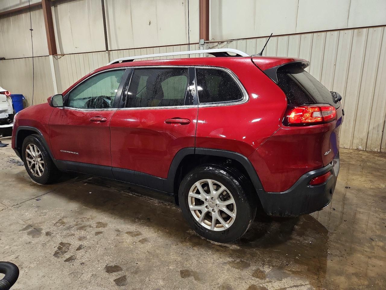 2015 Jeep Cherokee Latitude - Image 2