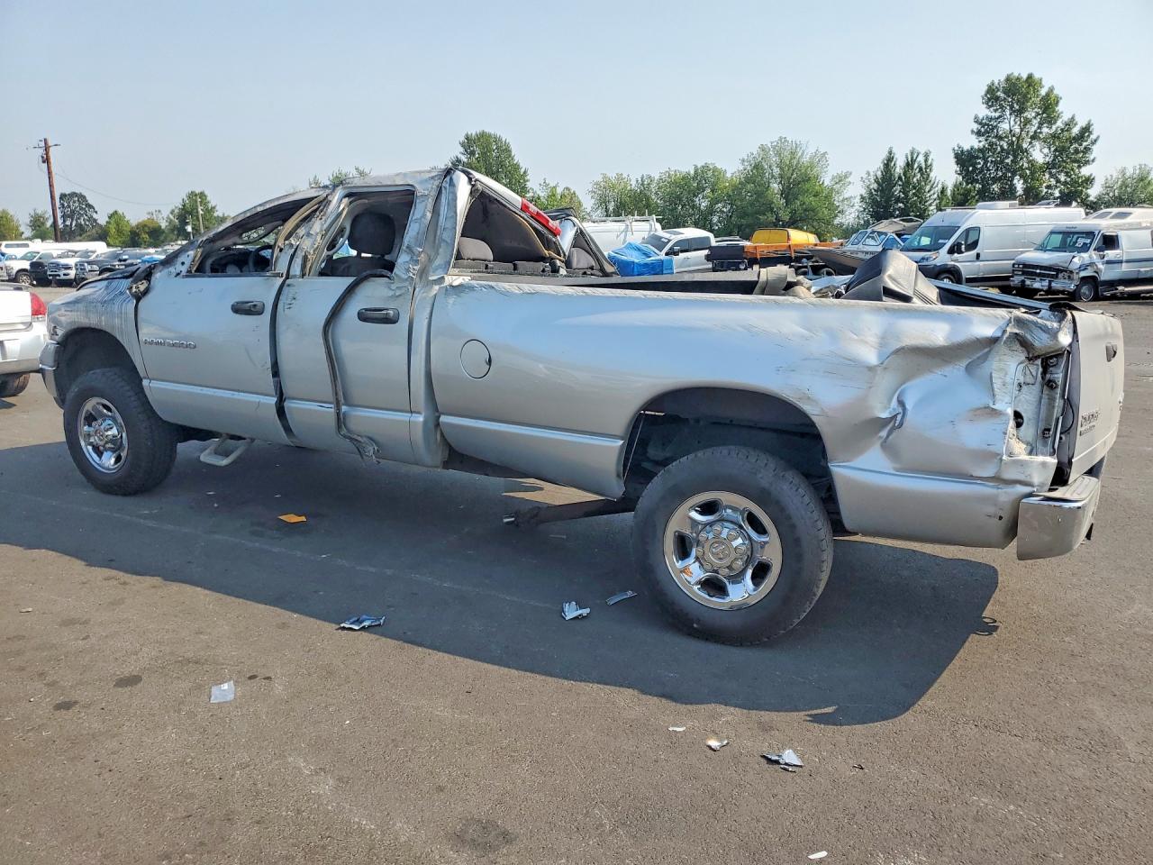 2004 Dodge Ram 3500 St - Фото 2