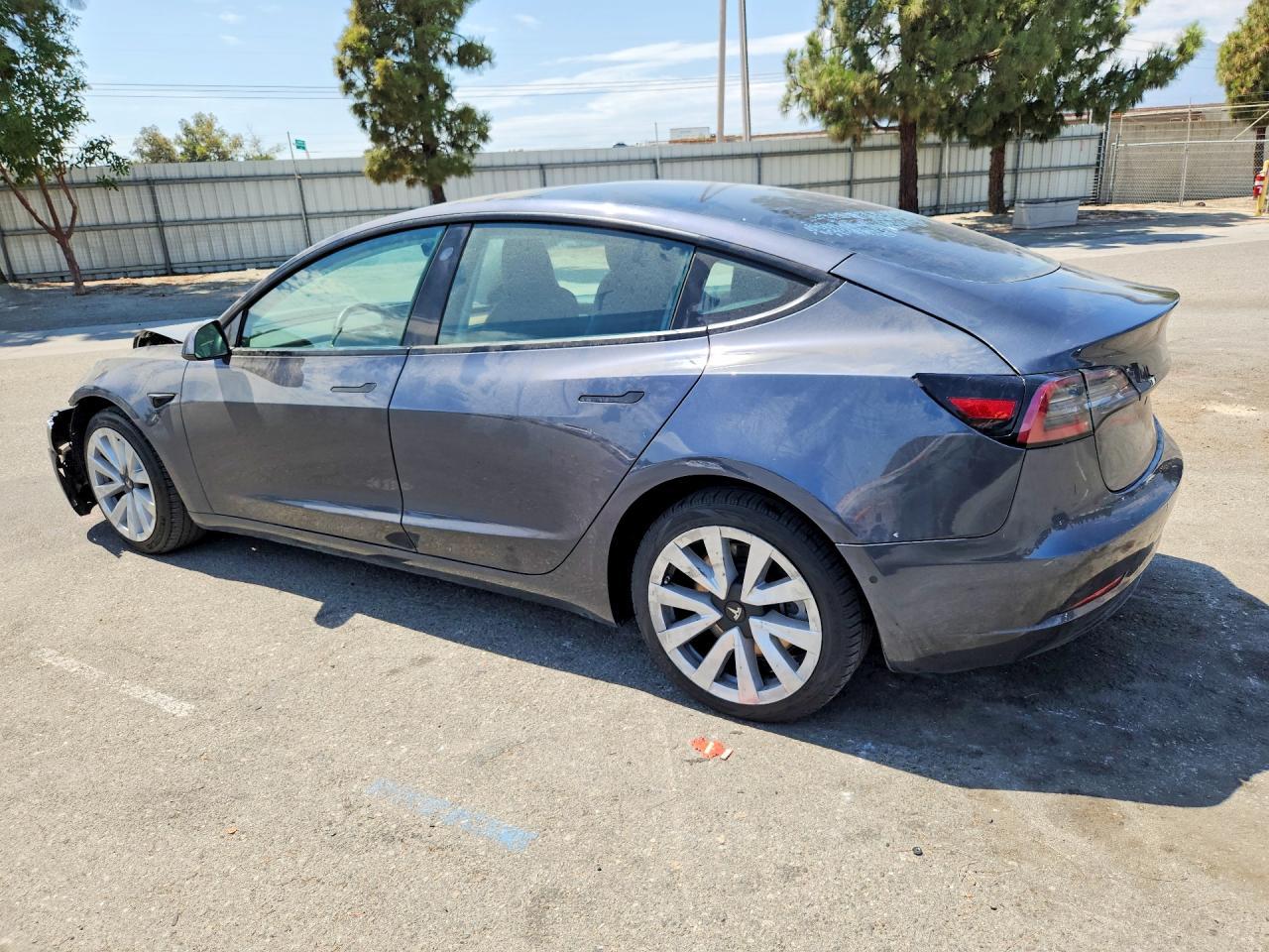 2021 Tesla Model 3 - Фото 2