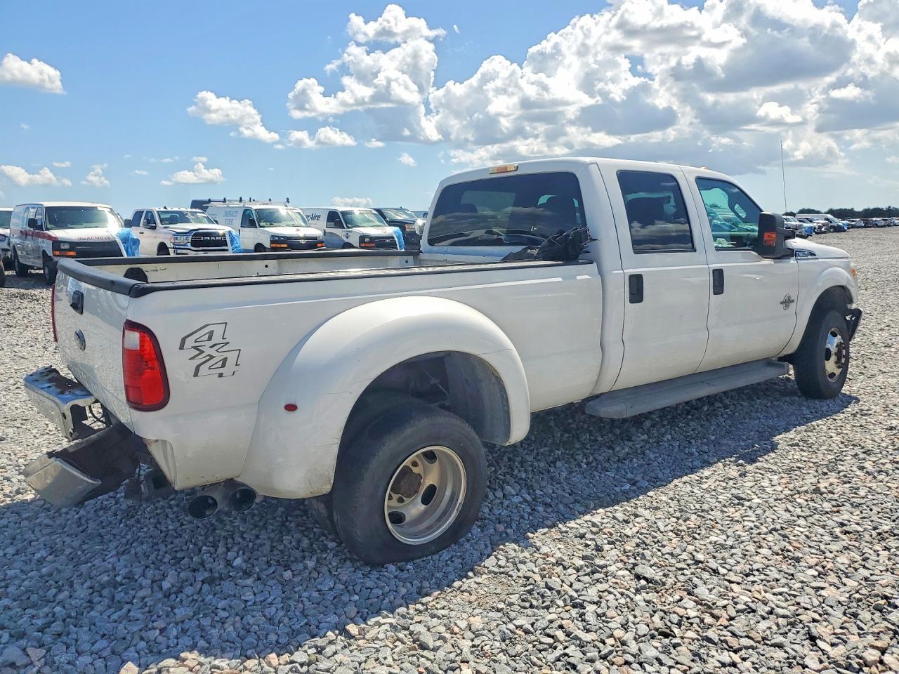 2012 Ford F350 Super Duty - Фото 3