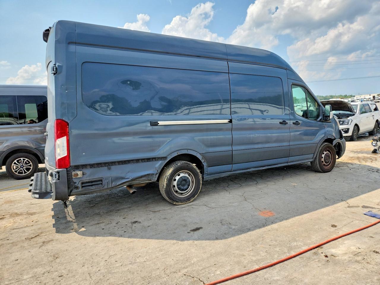 2020 Ford Transit T-250 - Фото 3