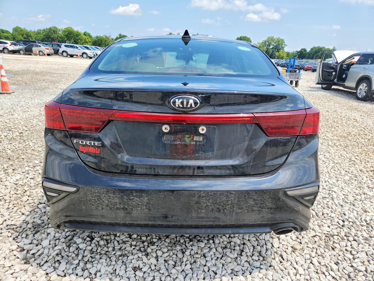 2020 Kia Forte Lxs - Фото 6