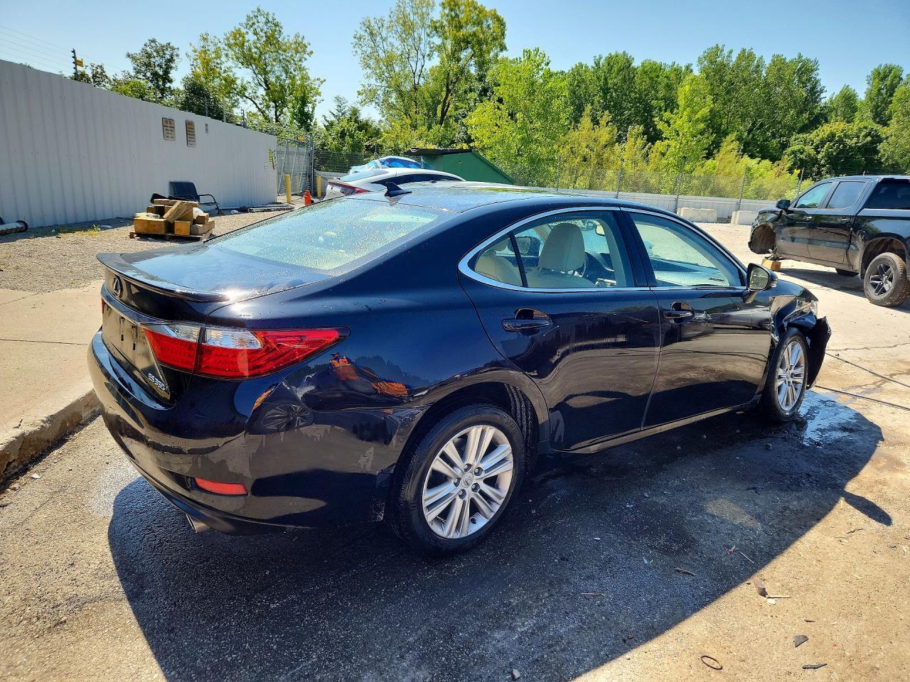 2013 Lexus Es 350 - Фото 3