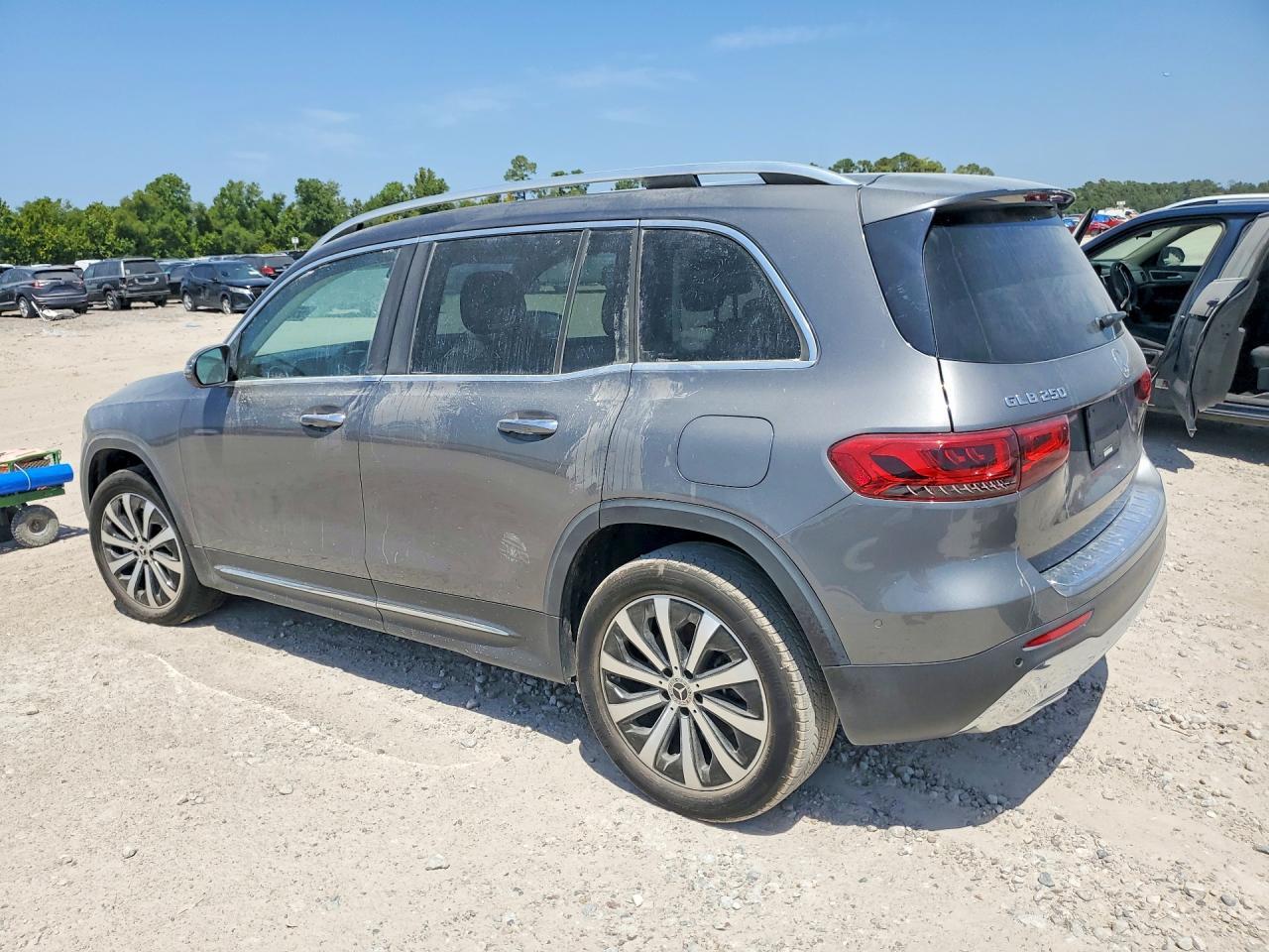 2021 Mercedes-Benz Glb 250 - Фото 2