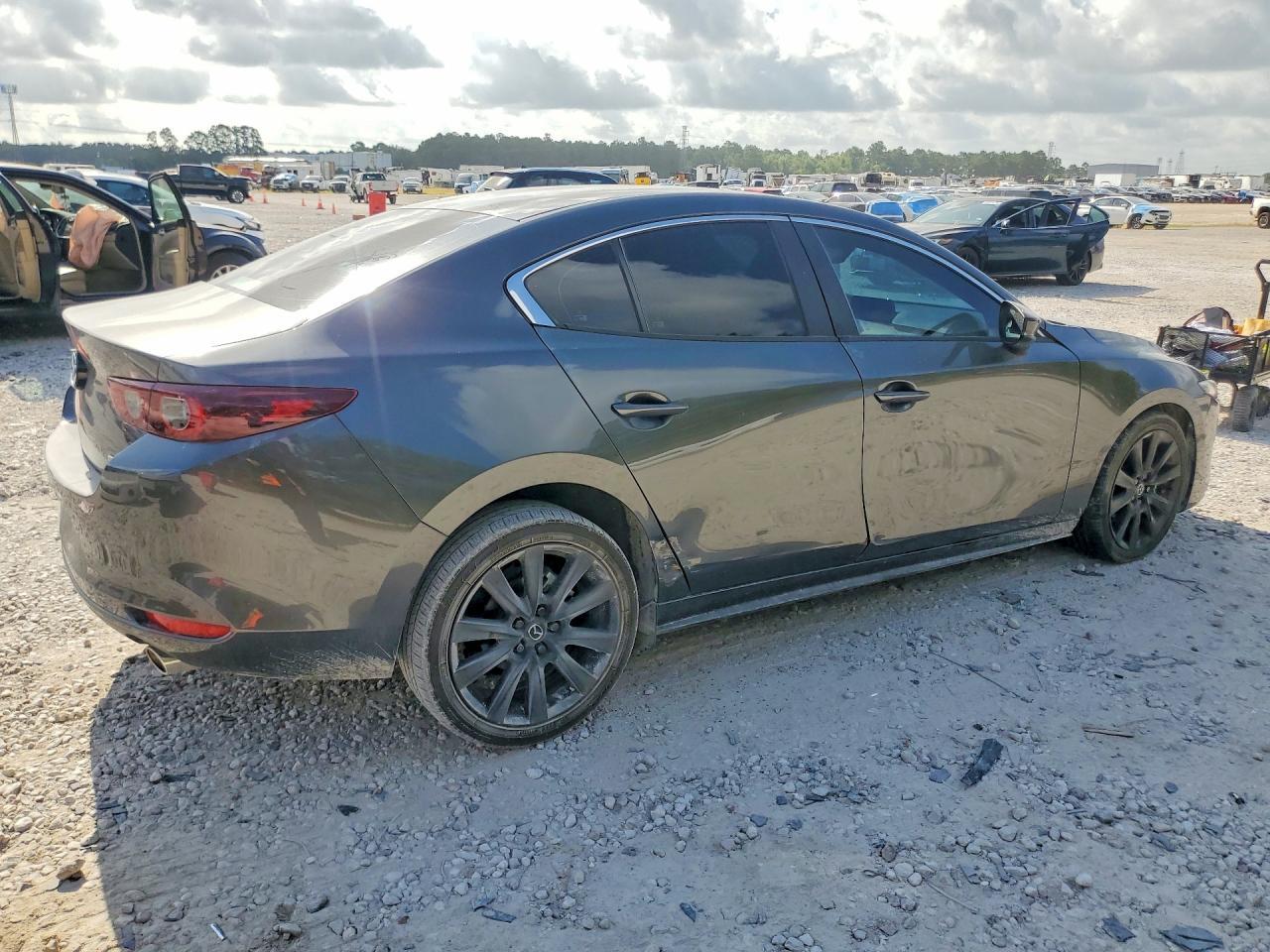 2025 Mazda 3 Select Sport - Фото 3