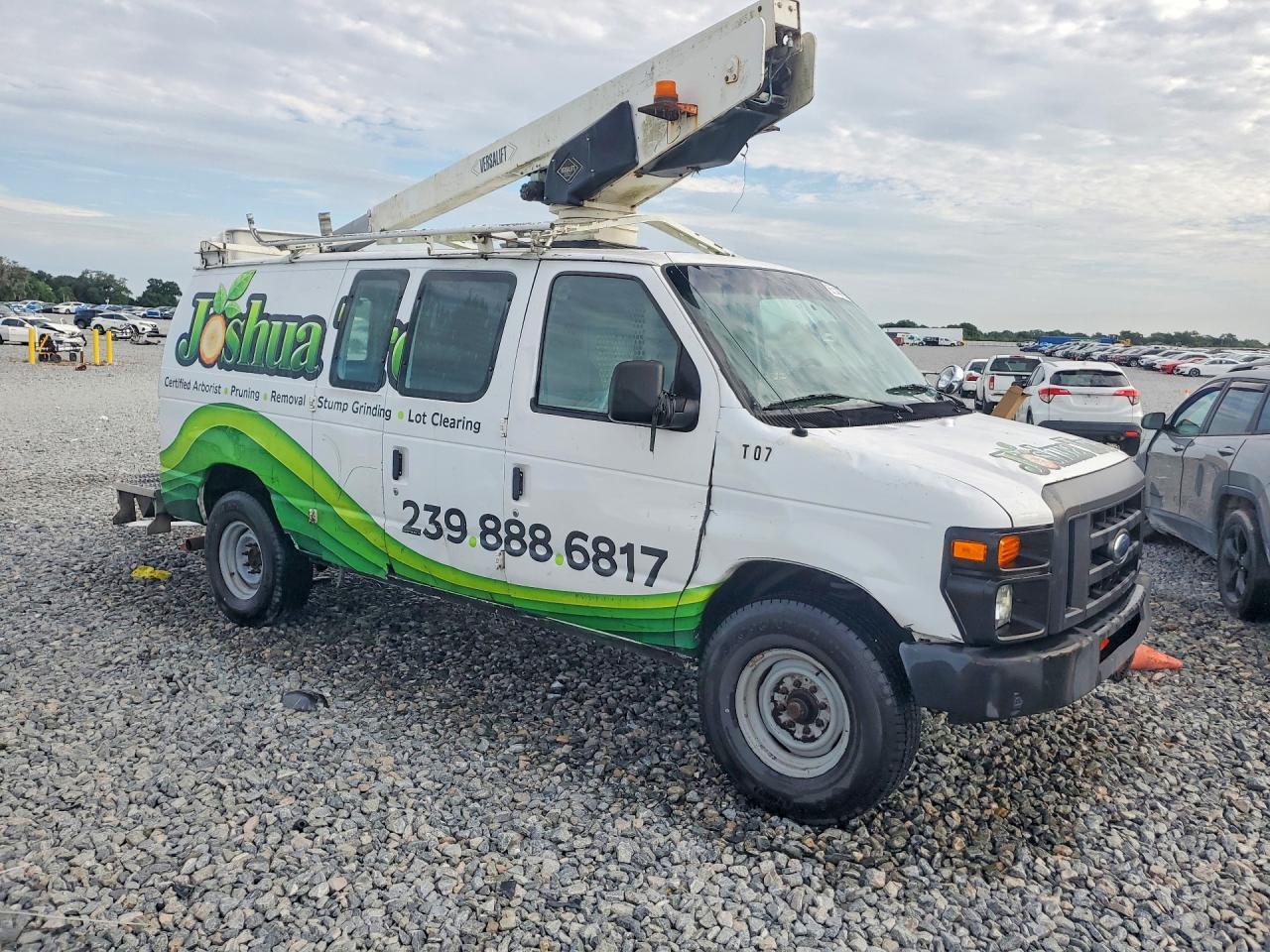 2009 Ford Econoline E350 Super Duty Van - Image 4