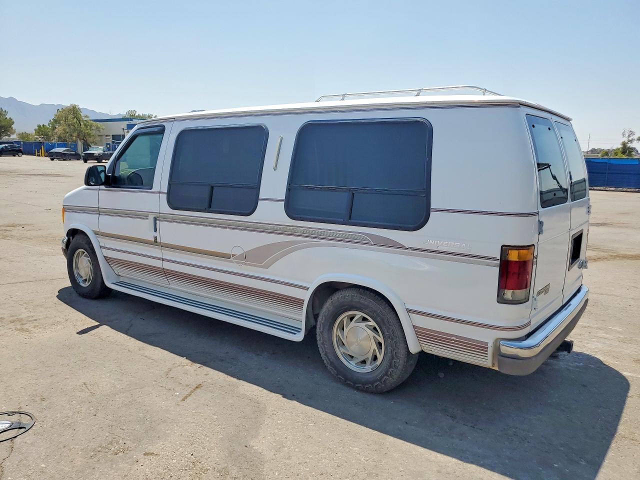 1994 Ford Econoline E150 Van - Image 2