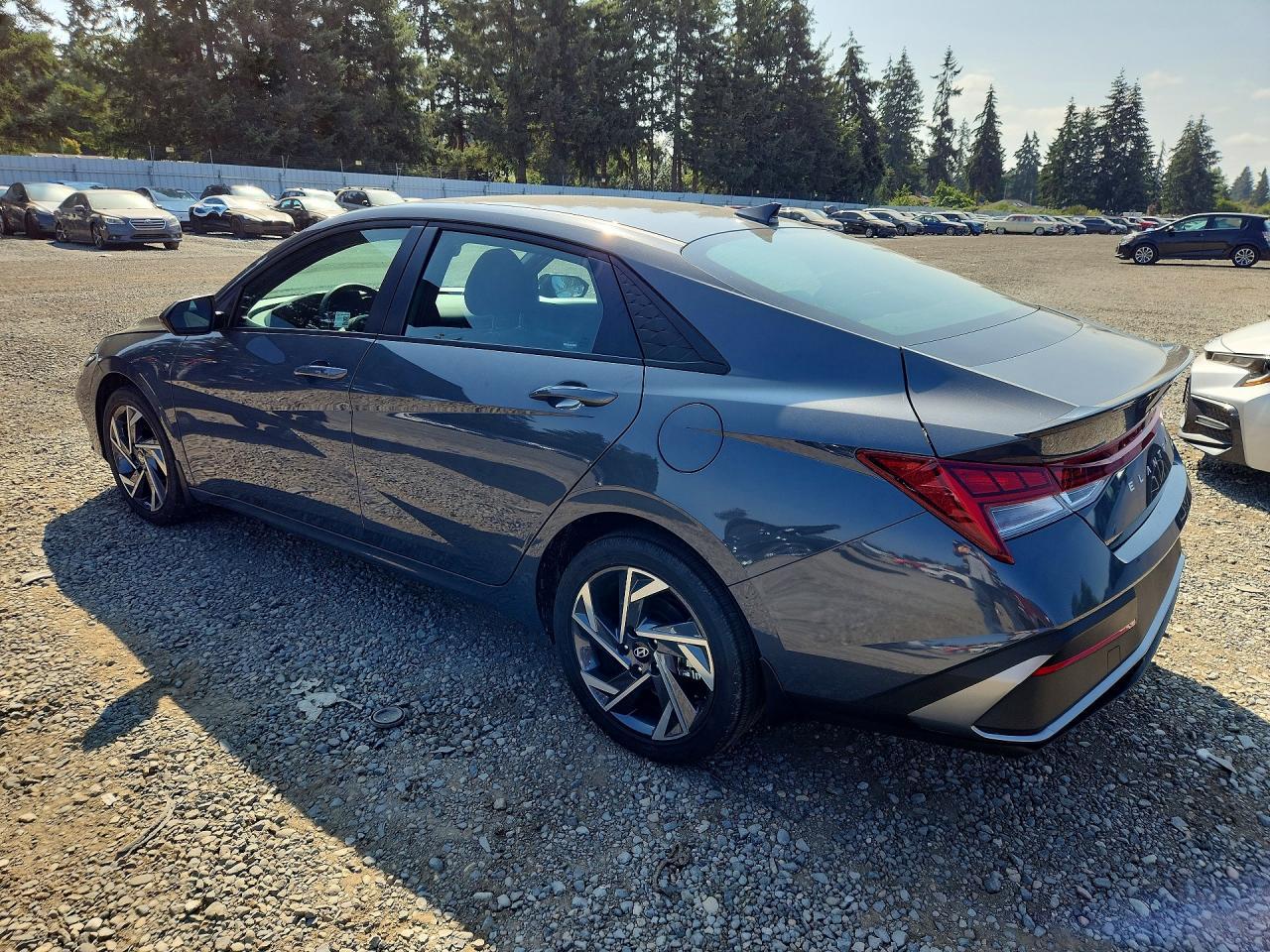 2025 Hyundai Elantra Hybrid Sel Sport - Фото 2