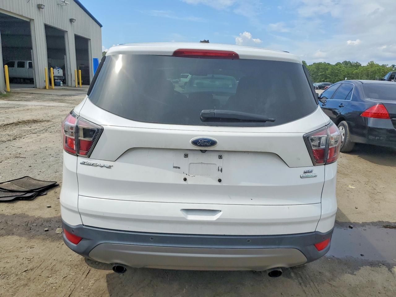 2017 Ford Escape Se - Image 6