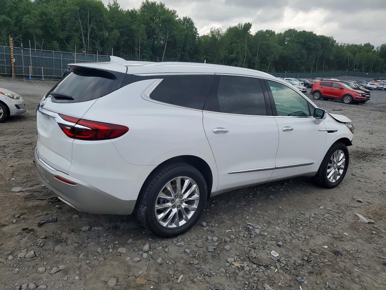 2021 Buick Enclave Premium - Фото 3