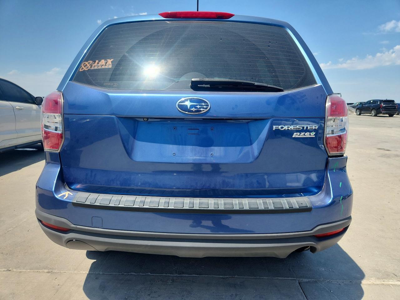 2015 Subaru Forester 2.5I - Image 6