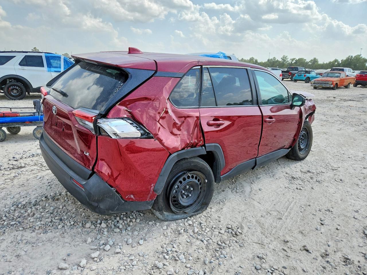 2025 Toyota Rav4 Le - Фото 3