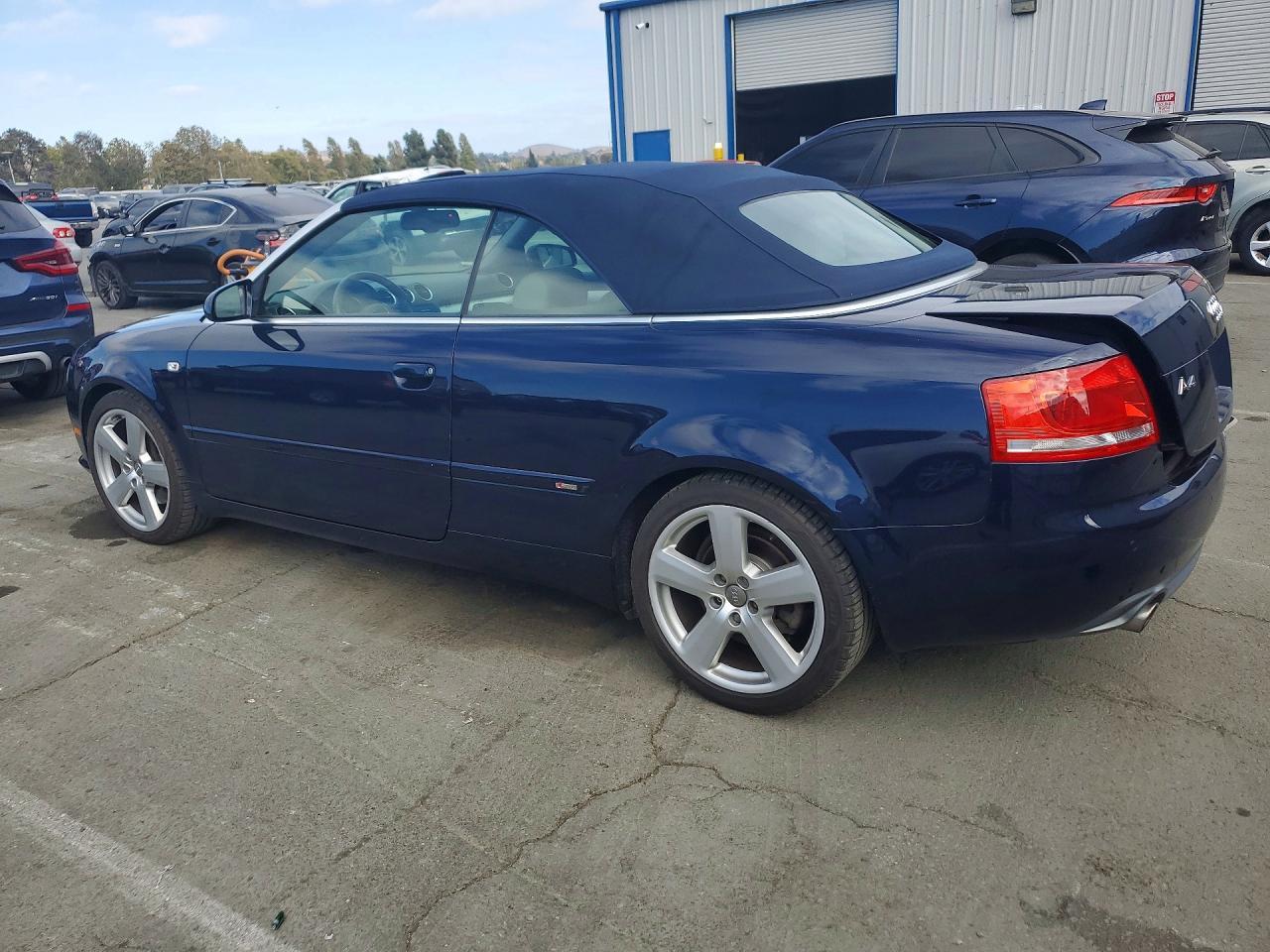 2009 Audi A4 2.0T Cabriolet - Фото 2