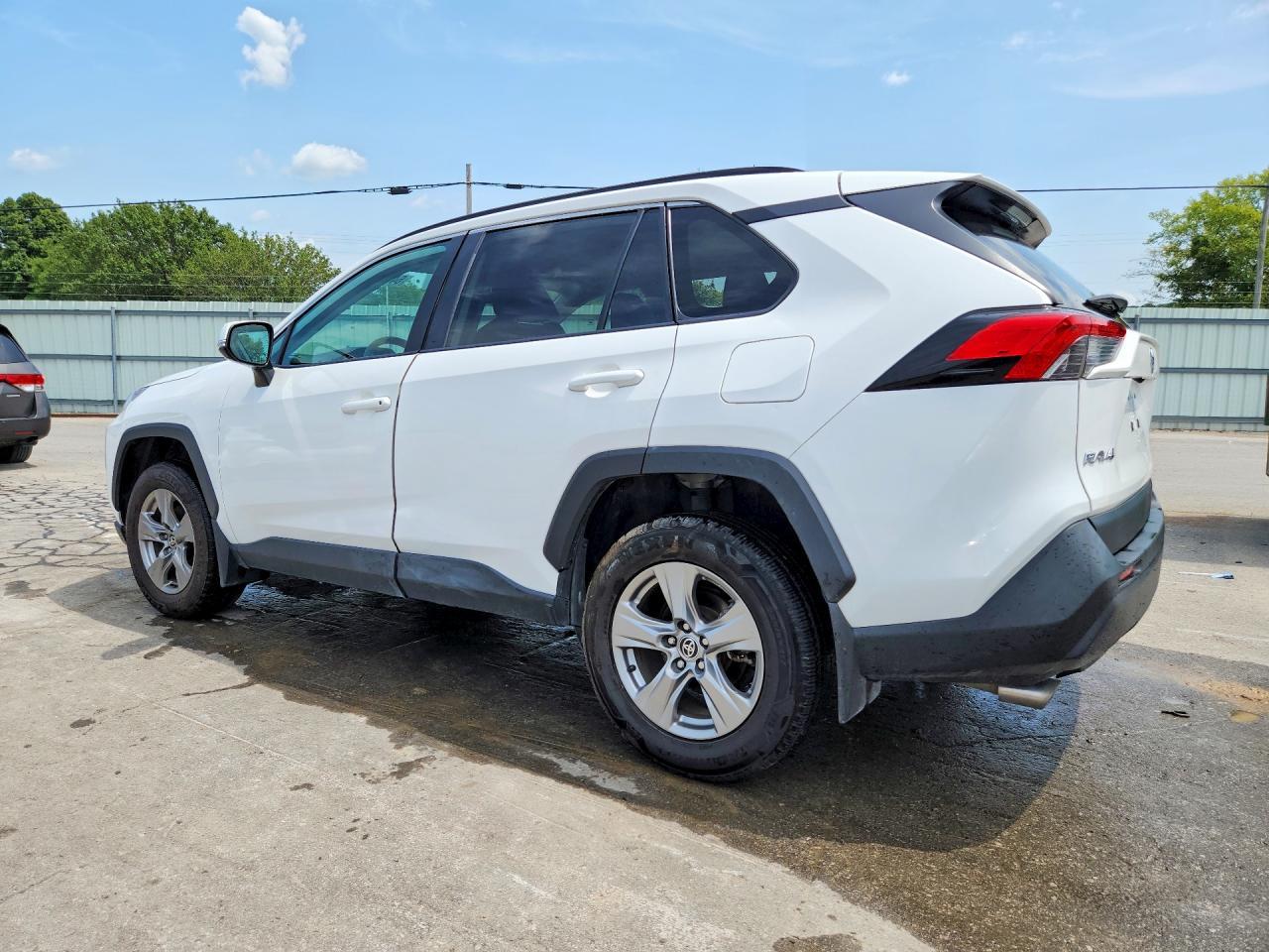 2024 Toyota Rav4 Xle - Фото 2