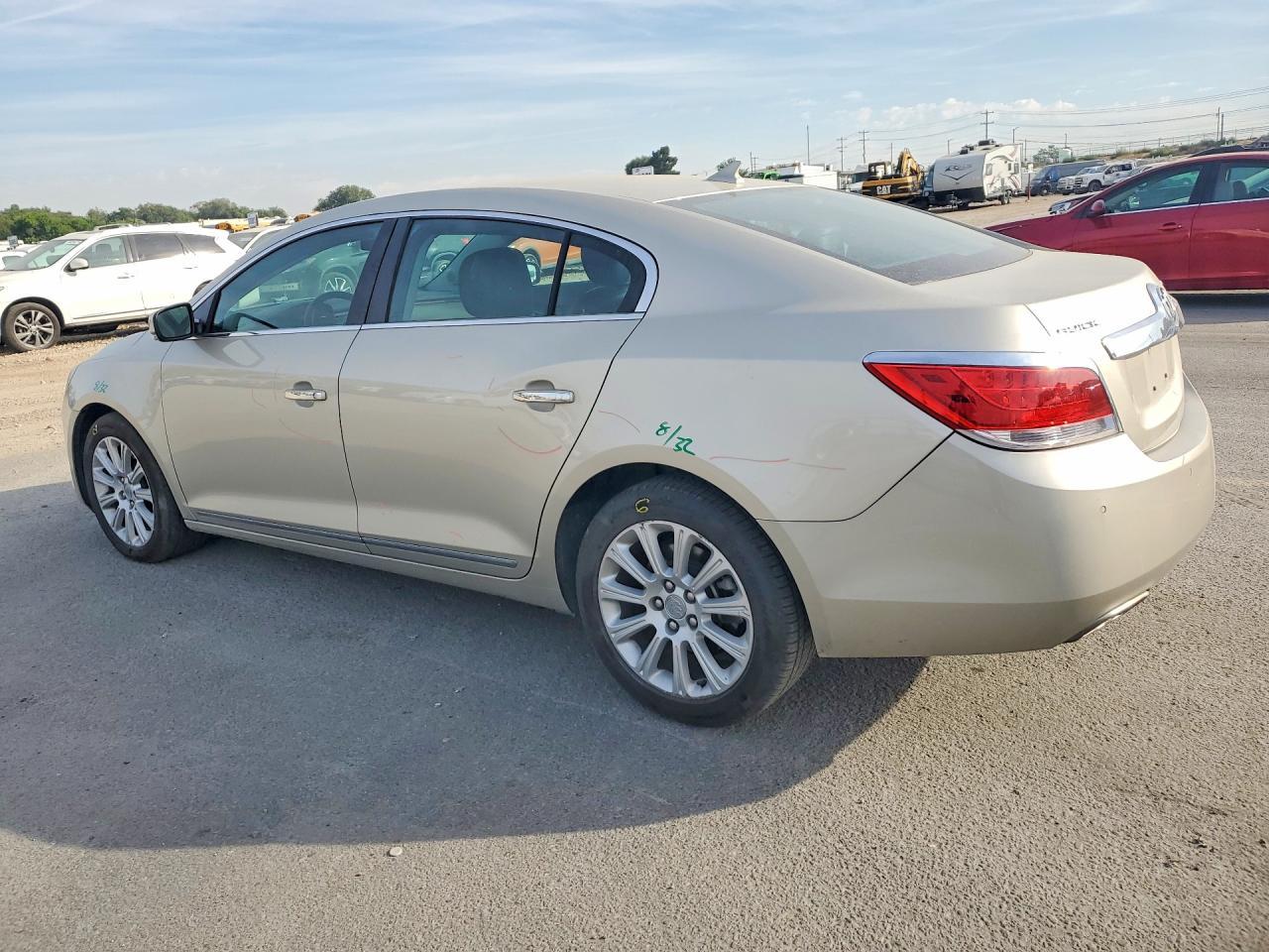 2013 Buick Lacrosse - Фото 2