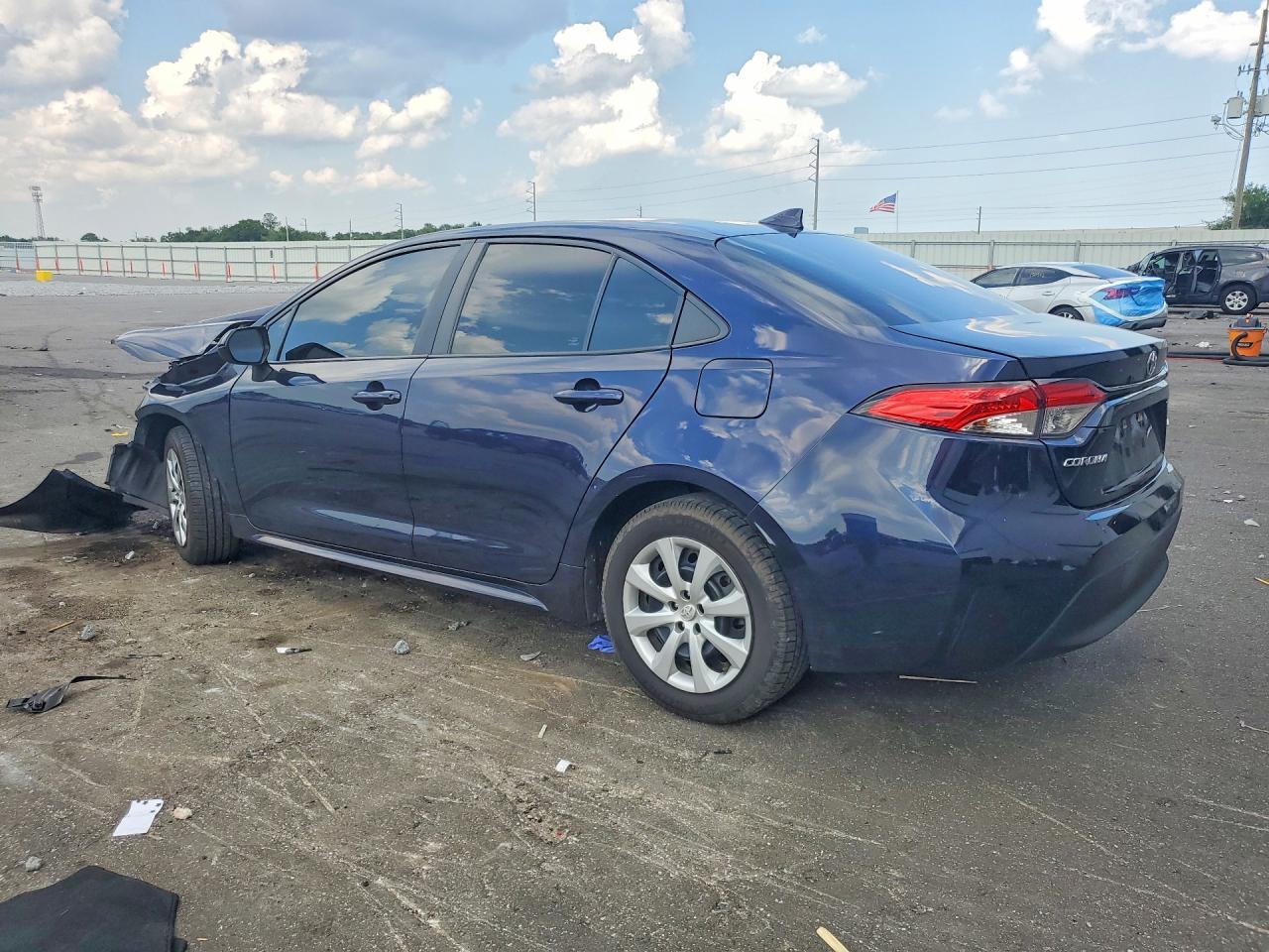 2023 Toyota Corolla Le - Image 2
