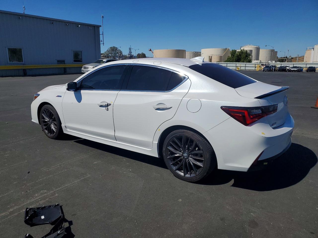 2022 Acura Ilx Premium A-Spec - Фото 2