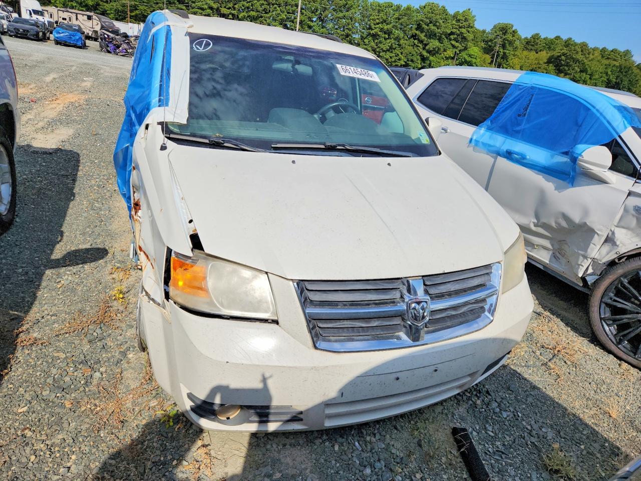 2010 Dodg Grand Caravan Sxt - Image 5