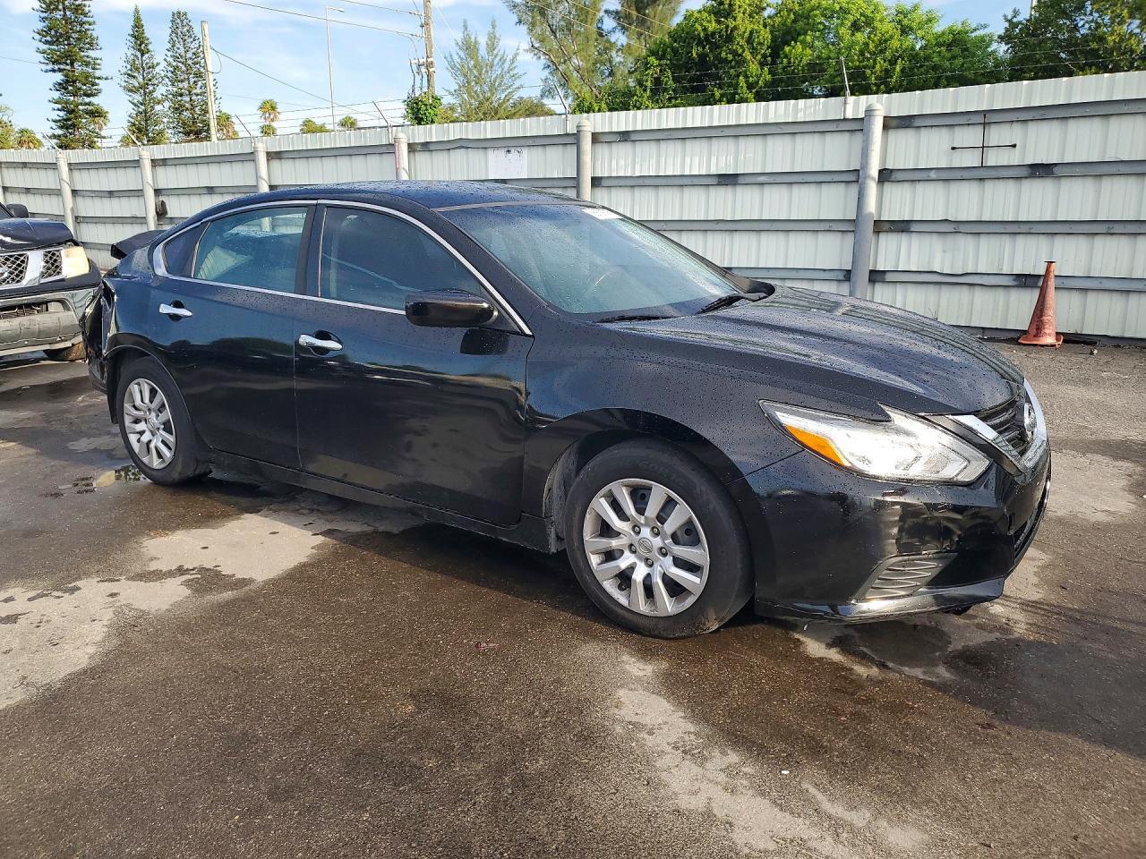 2016 Nissan Altima 2.5 S - Image 4