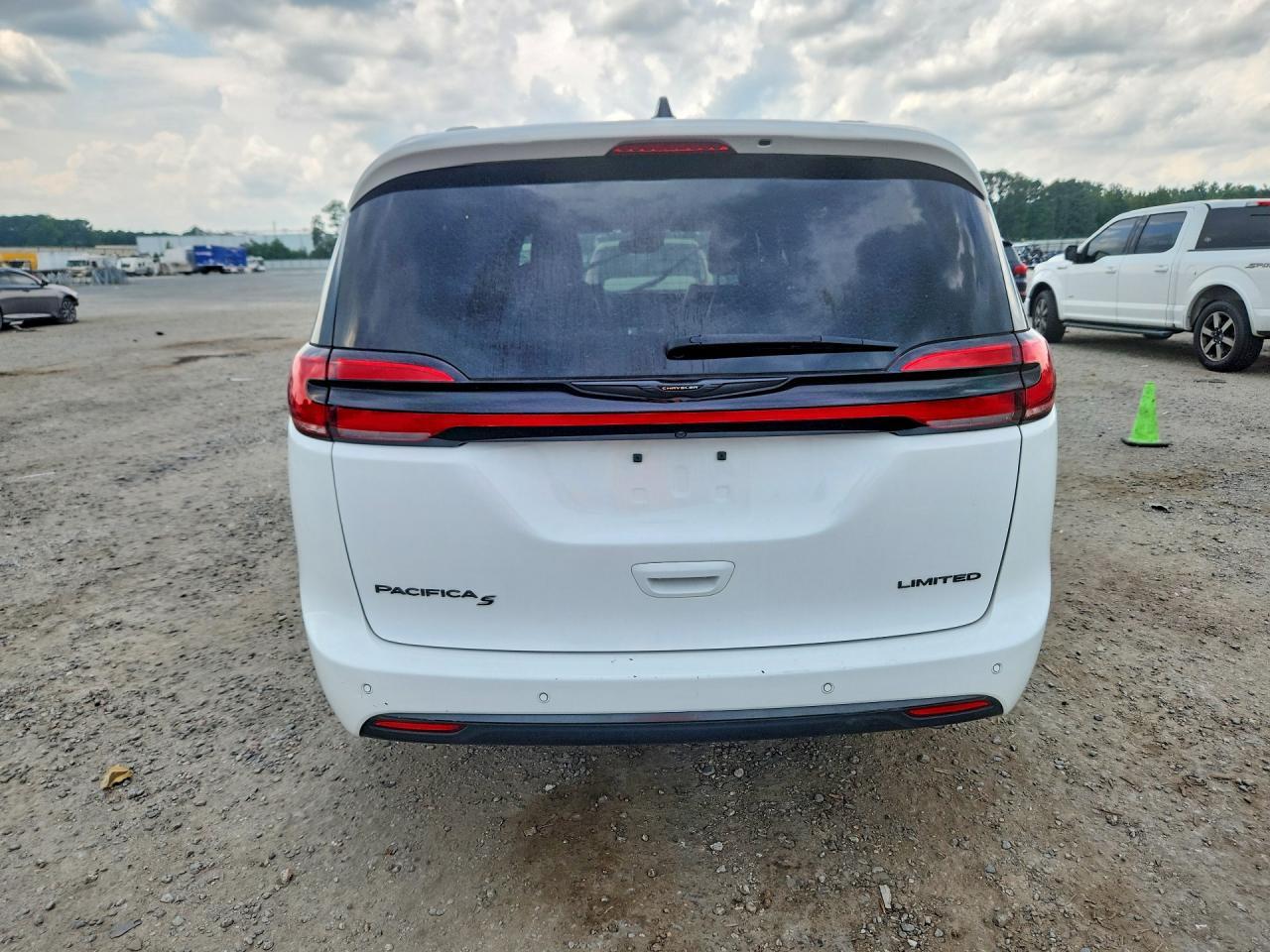 2025 Chrysler Pacifica Limited - Фото 6