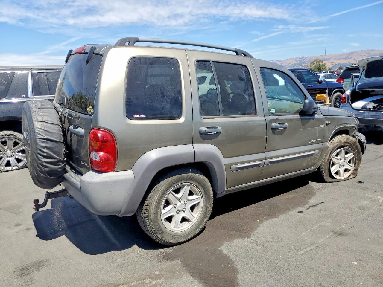 2004 Jeep Liberty Sport - Фото 3