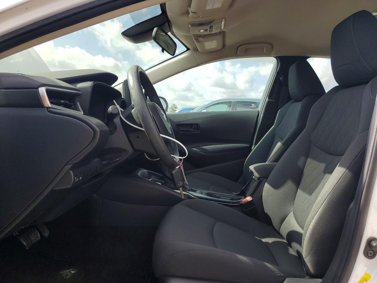 2022 Toyota Corolla Le - Фото 7