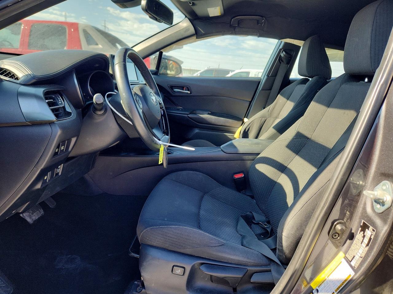 2018 Toyota C-Hr Xle Premium - Image 7
