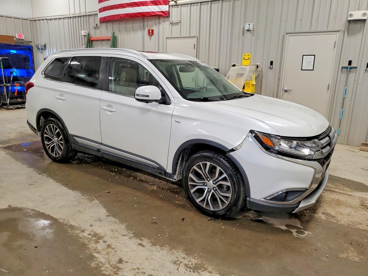 2018 Mitsubishi Outlander Gt - Image 4