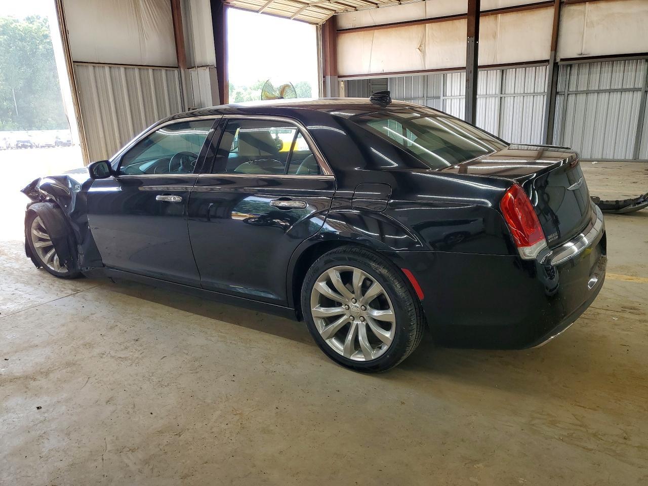 2019 Chrysler 300 Limited - Image 2