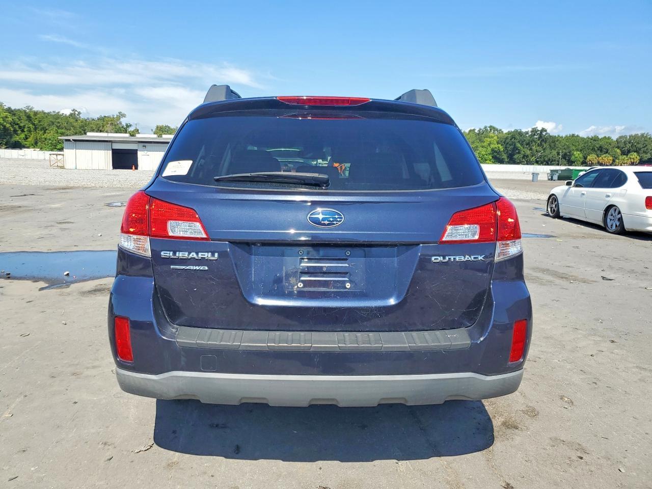 2012 Subaru Outback 2.5I Premium - Image 6